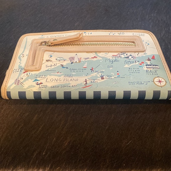 Spartina 449 Snap Wallet Northeastern Harbors Map W 2 zips, 15 card slots EUC - Picture 2 of 14